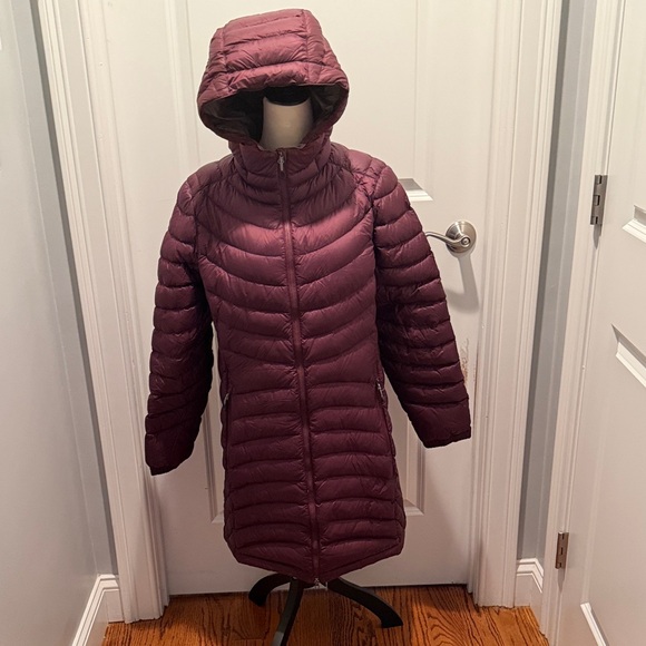 L L Bean Women's Hooded Puffer Coat - Picture 1 of 2